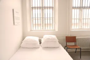 SleepIn FÆNGSLET - Room