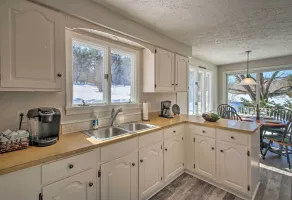 Parsonsfield Vacation Rental Near Skiing & Lakes! - Interiør