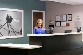 Hampton Inn Emerson LakePoint - Reception