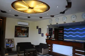 Sarovar Regency - Lobby