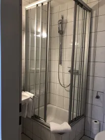 Hotel Select - Bathroom