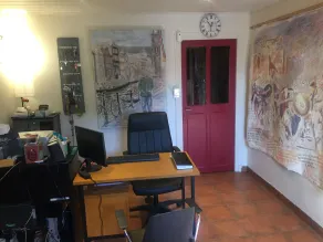 Les Maitres Sonneurs - Interior entrance