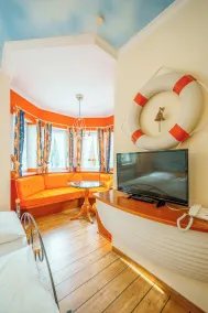 König Ludwig Design Hotel NEU Zimmer mit Sauna oder Whirlpool, genug Parkplatz - Quarto