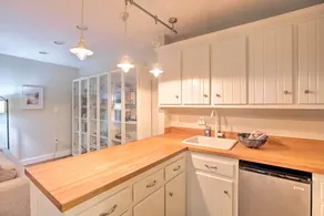 Wintergreen Resort Home w/ 2 Decks + Ski Access! - Interiör