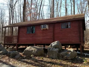 Sun Valley Campground Cottage 6 - Chambre
