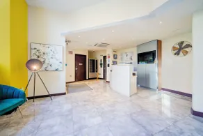 Belvilla Newport City Centre Hotel - Lifestyle - Reception
