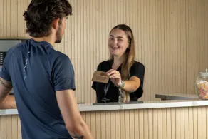 Station Suites - Reception