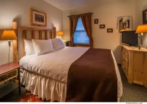 Franciscan Lodge - Room