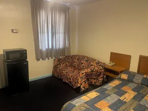 Travelers Motel - Room