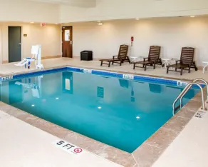 Comfort Inn & Suites San Marcos near Outlet Mall - Piscine