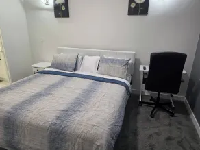 The Blessed Family Home-4bedrooms 3washrooms - Room