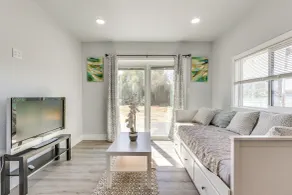 End Unit w/ Clear Lake Access in Norcal! - Interiör
