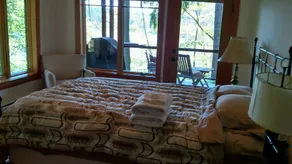 Goss Lake Getaway - Rum