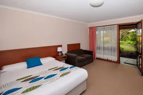 River Country Inn - Room