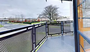Continental Apartments at Wallis Square with Parking, WiFi & Netflix - Udsigt fra værelset