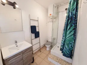 GregBnb - L'Hyper-Centre - Toulon - Badezimmer