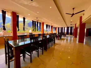 The kempty Fall Resort, Mussoorie - Lavish & Luxury Stay - Restaurant