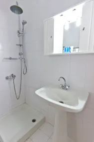 Pavlidis - Bathroom
