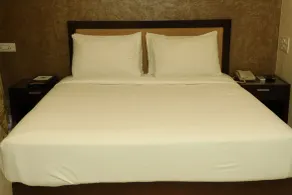 Hotel Anantha Executive Suites - Værelse