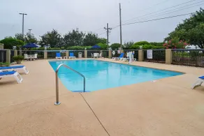 Comfort Inn University - Piscine