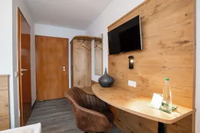 Hotel & Restaurant Bestenheider Stuben - Room
