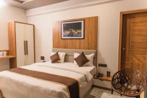 Daksh Eden Greenz -A Luxury Resort  - Chambre