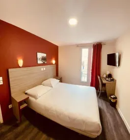 Hipotel Paris Gambetta République - Værelse
