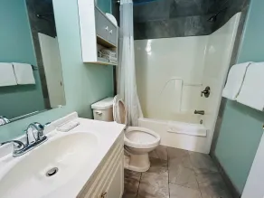 Midnight Sun Inn - Salle de bain