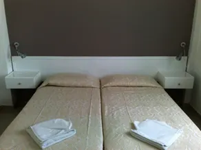Hilltop Gardens Hotel Apartments - Camera