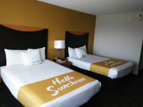 Days Inn by Wyndham Absecon Atlantic City Area - Room