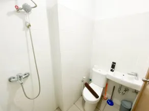 Homey Studio Cordova Edupartment Semarang Apartment - Bathroom