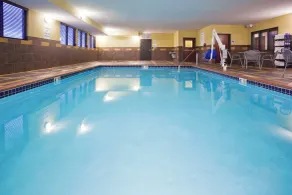 Holiday Inn Express and Suites Rochester West-Medical Center by IHG - Pool