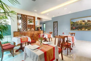 Serene River Villa - Restaurant