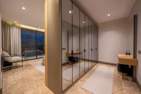 Hills Deluxe - Relaxed Luxury in Style and Serenity - Camera