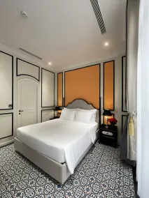 Le Bonheur Hotel - Room