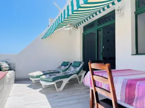 Corona Amarilla Ocean View by Alquiler de Súeño - Rom
