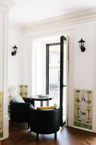 Lisbon South Hostel - Coin salon dans le hall