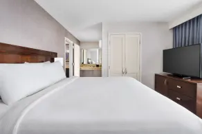 Courtyard Keene Downtown - Chambre