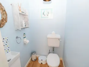 Primrose Cottage - Bathroom