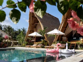 Dejama Glamping Resort Lombok - Pool