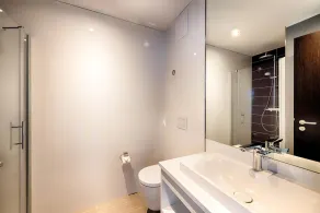 Premier Inn Lübeck City Stadtgraben - Bathroom