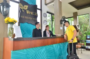 West 35 Eco Mountain Resort - Réception