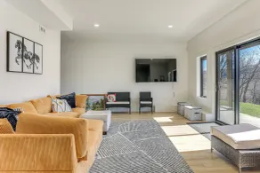 3 Mi to Holiday Valley: Mtn-view Home w/ Patio - Interior