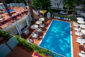 Hotel Villa dei Fiori - sul mare con piscina - Chambre