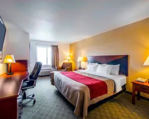Comfort Inn & Suites Greenville I-70 - Zimmer