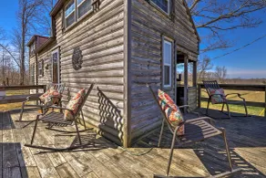Cabin on Working Highland Cattle Farm in Kentucky - Interior