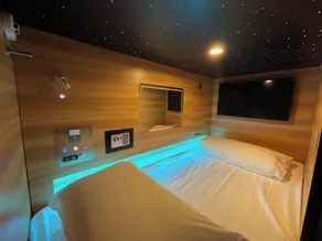 Capsule - Room