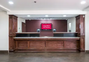 Red Roof Inn Hartford- New Britain - Reception