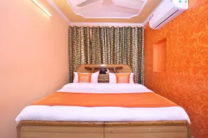Hotel O Rajesh Palace - Zimmer