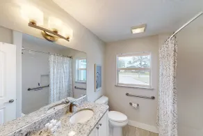 116 La Riviere Rd - Badeværelse